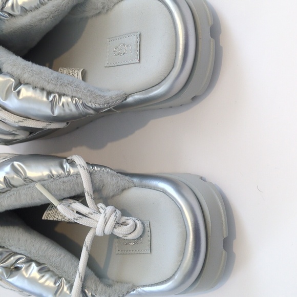 ❌Last Chance Ugg Space Sliders Clogs - Picture 4 of 5